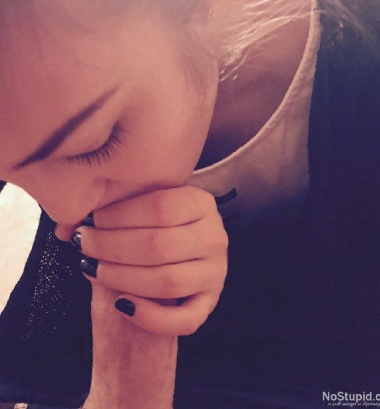 brunett blowjob teen