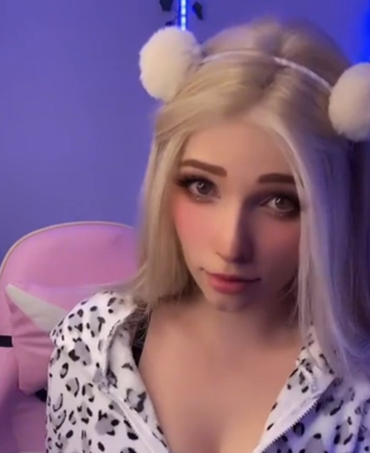 blonde egirl blondie