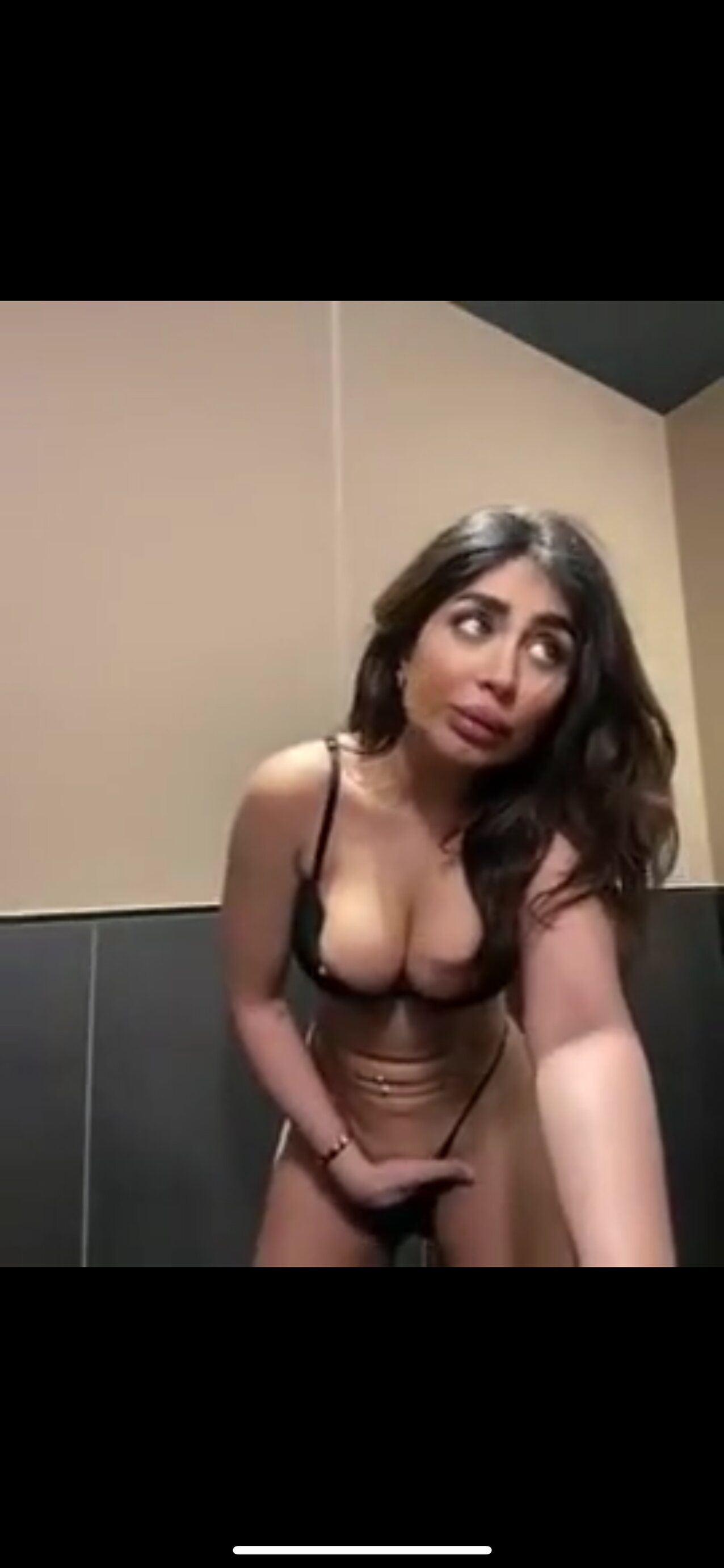 arab bathroom bikini