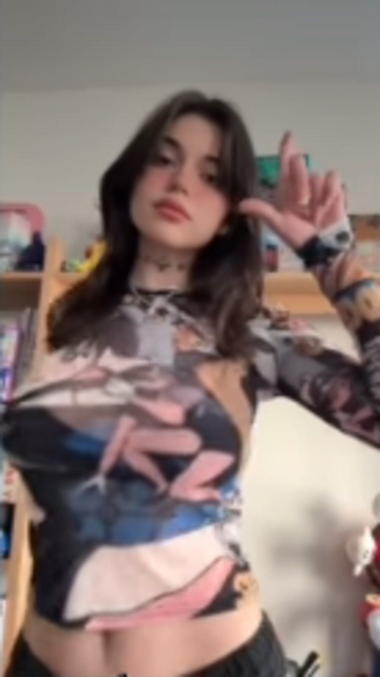 pawg big tits brunette