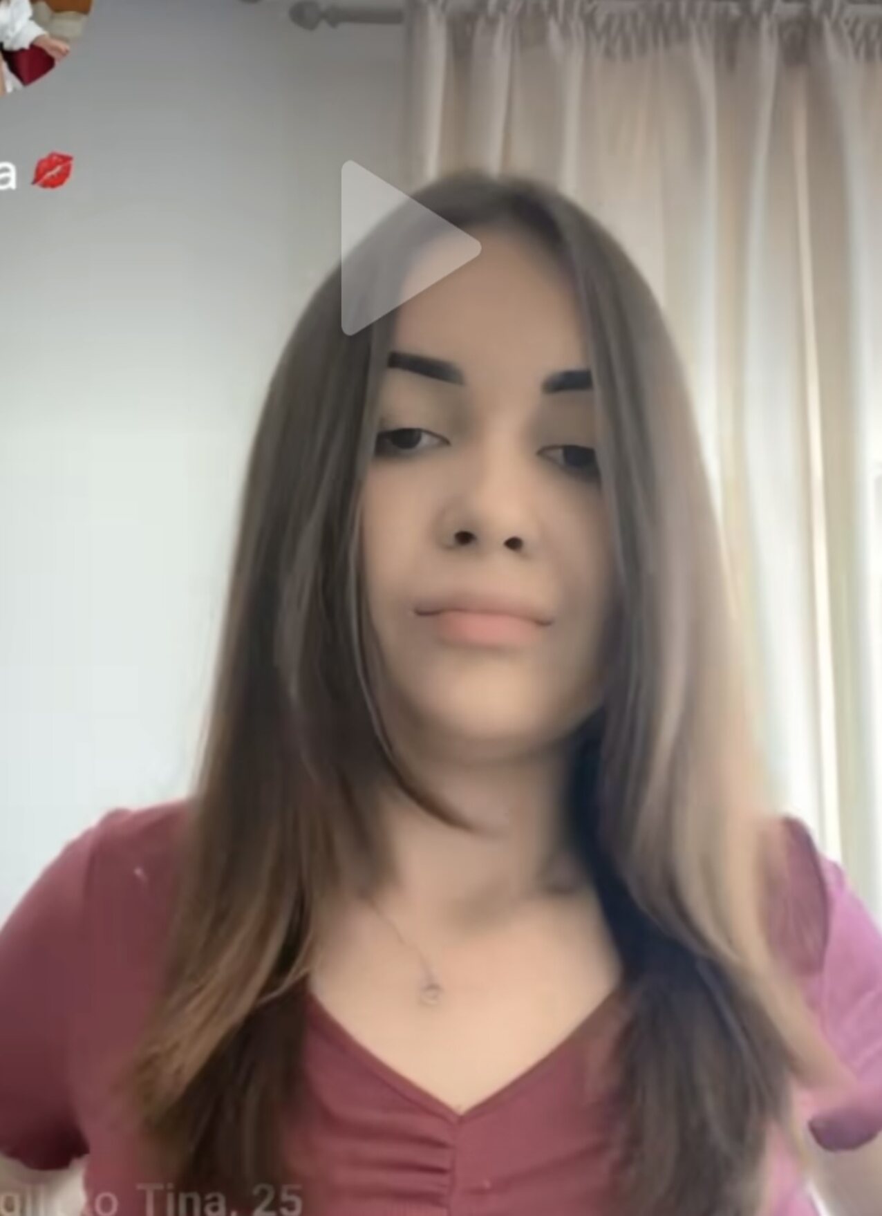 brunette camgirl tits