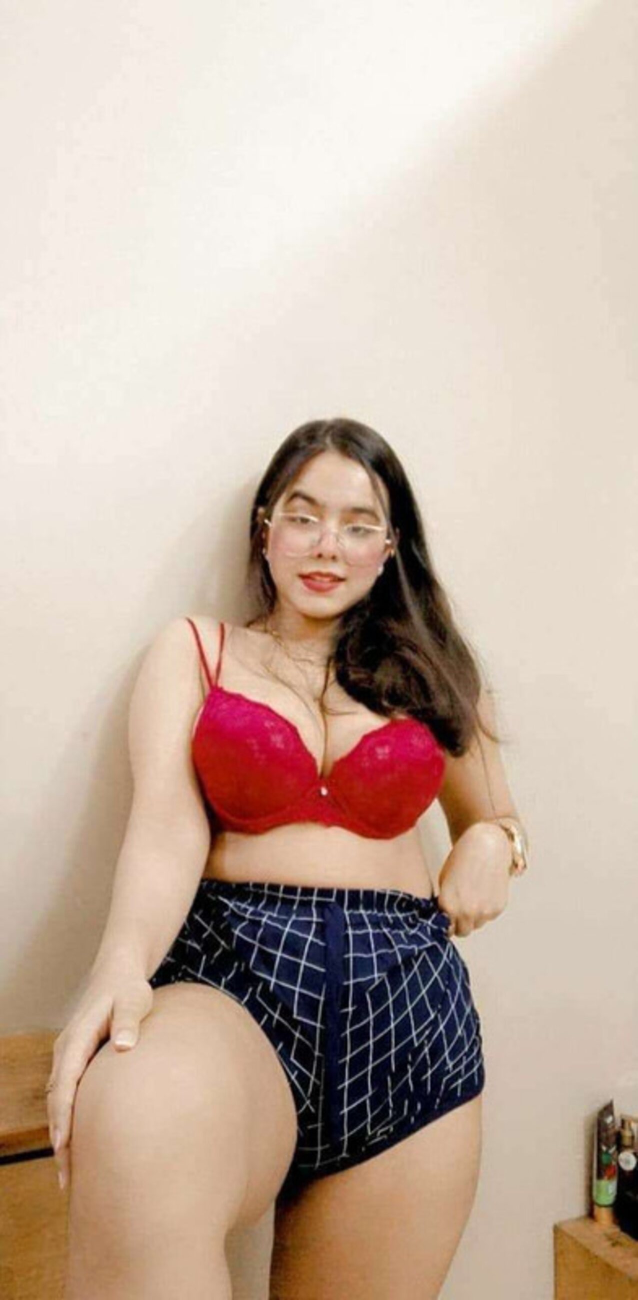 mms nude busty