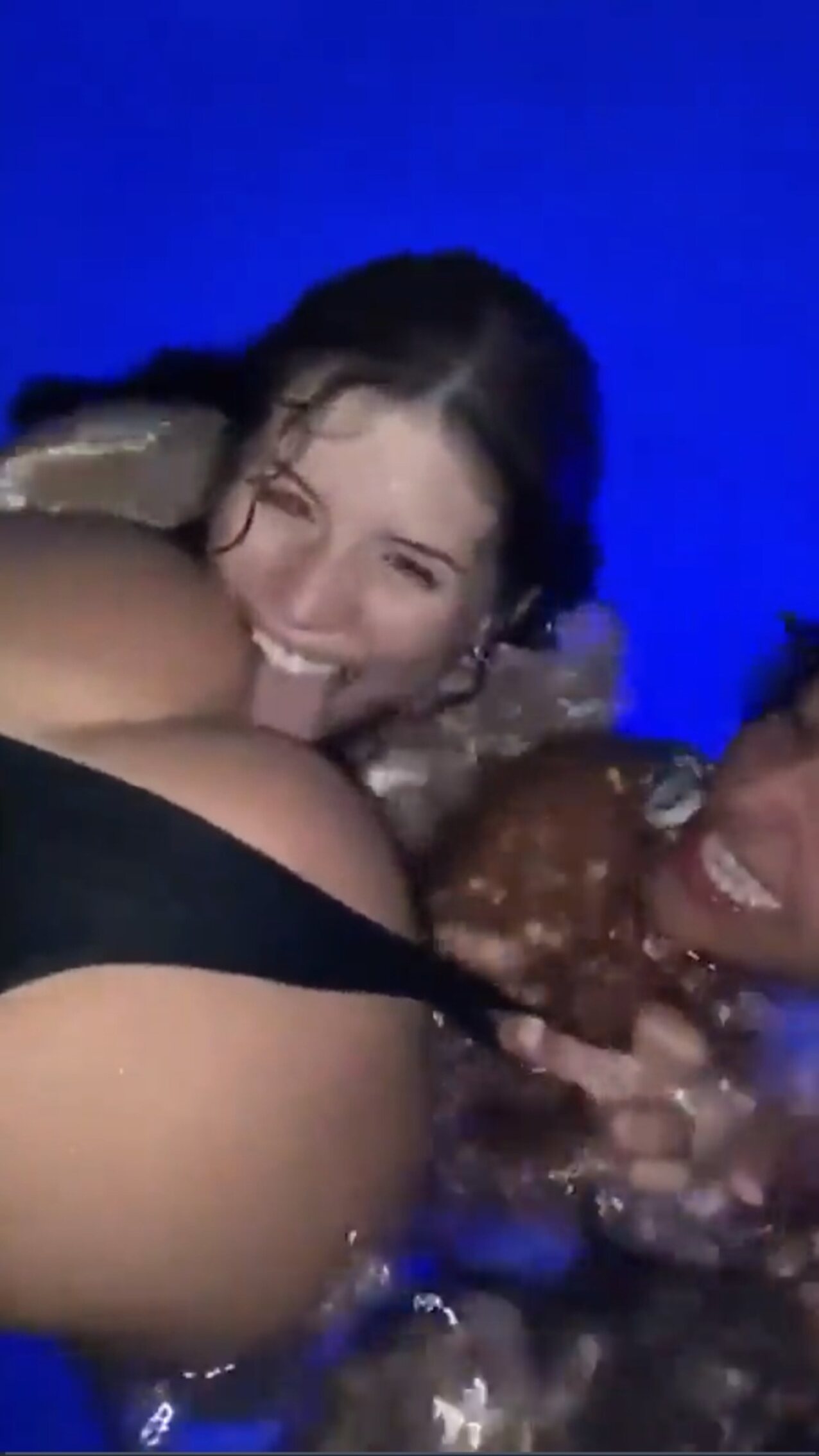 big ass amateur brunette
