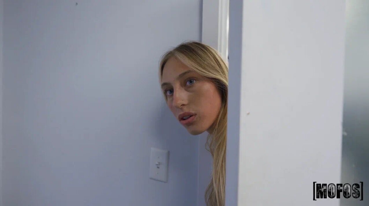 blonde brazzers mofos