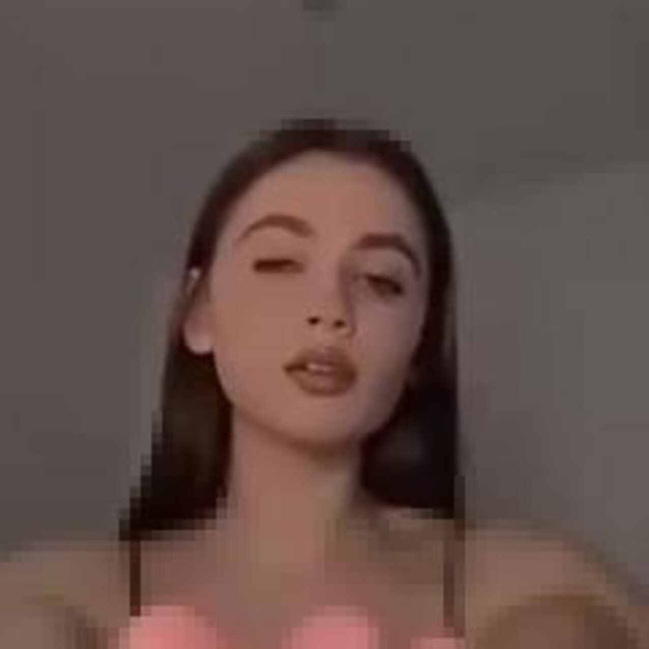 russian feet brown hair