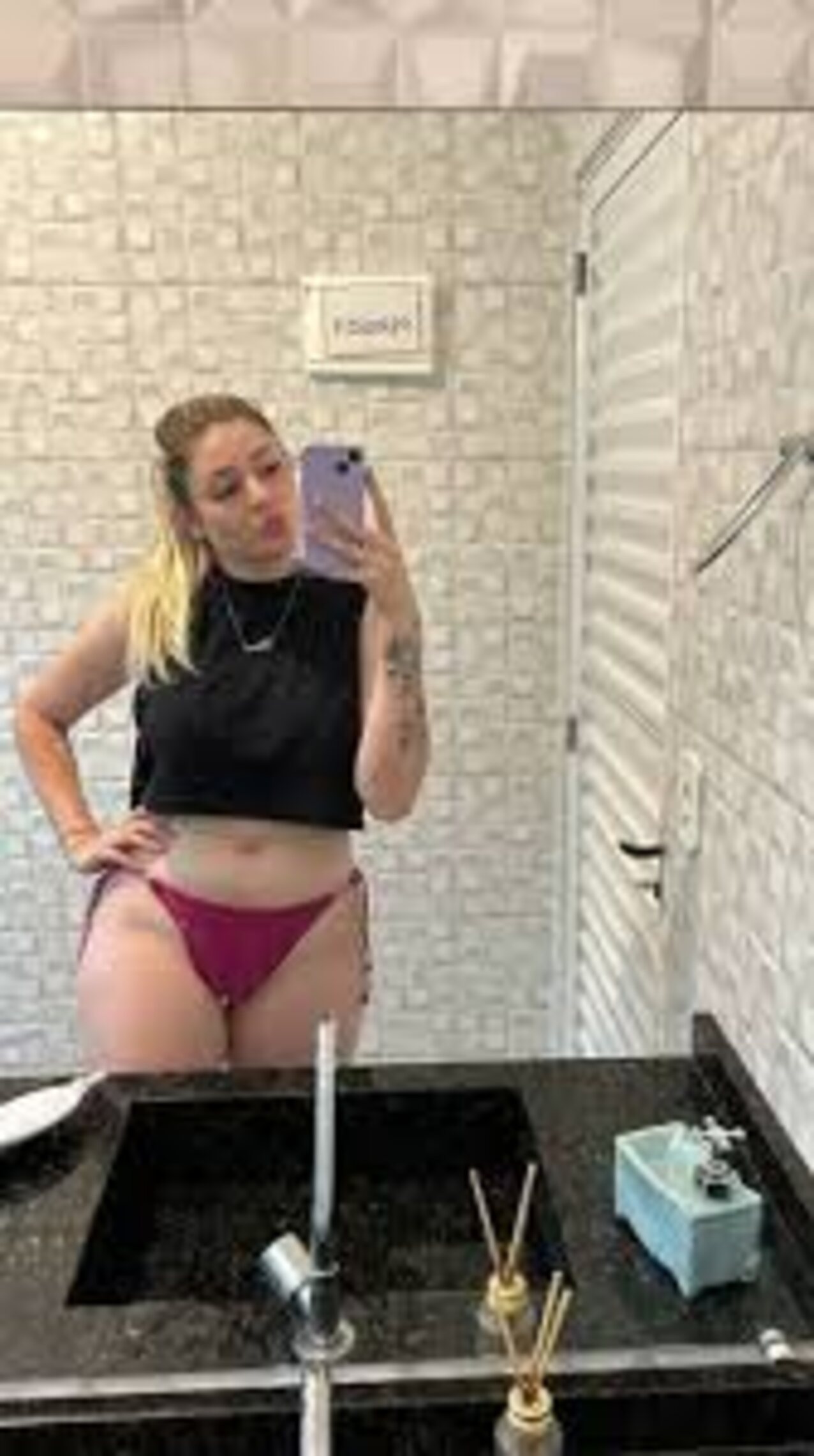 amateur blonde big tits