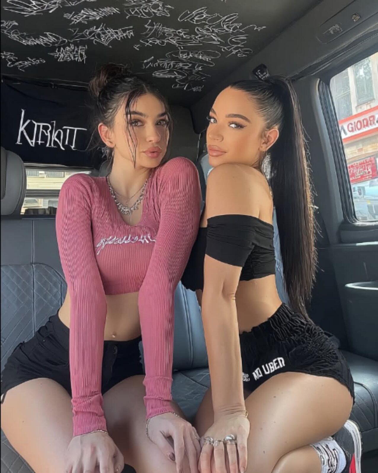 lesbians hot sexy