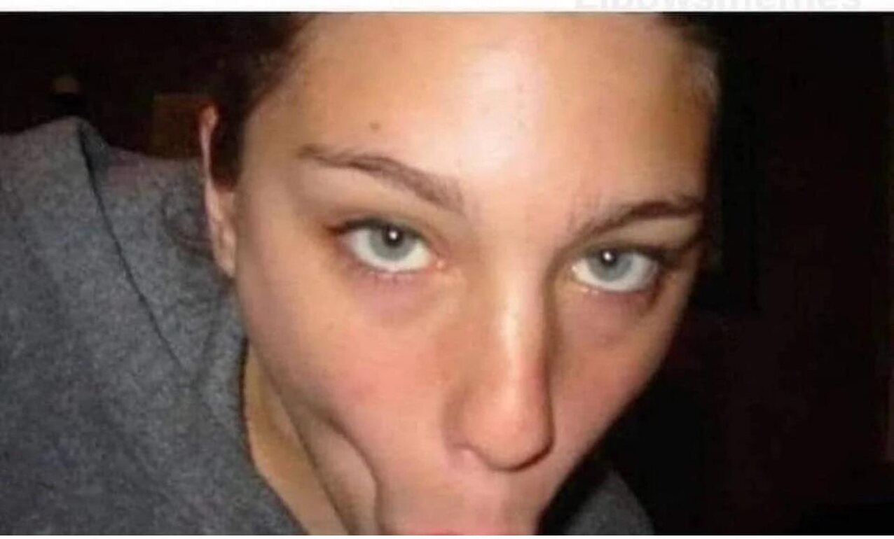 blowjob head eye contact
