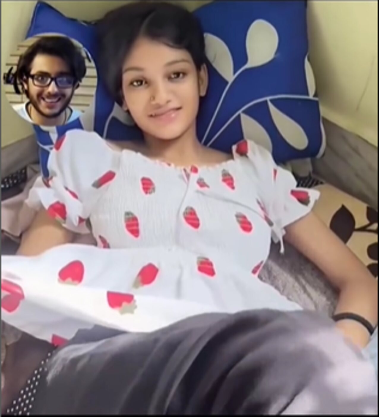 indian small tits pussy show