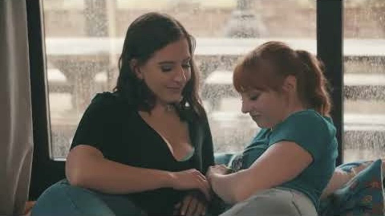 lesbian seducing kissing