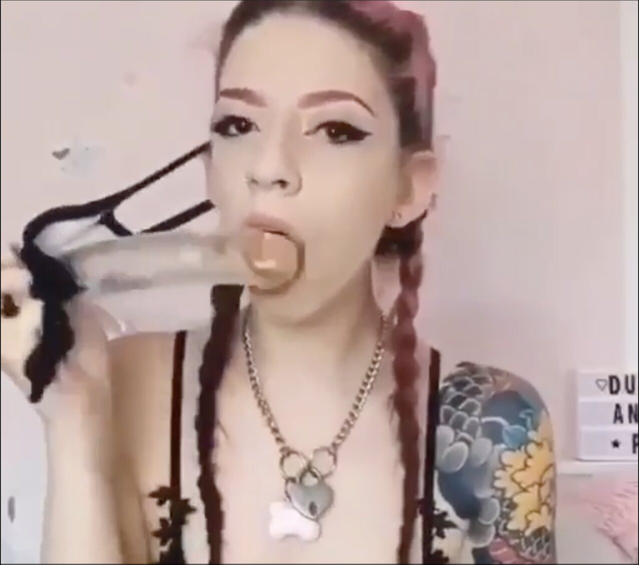 emo girl deepthroat dildo