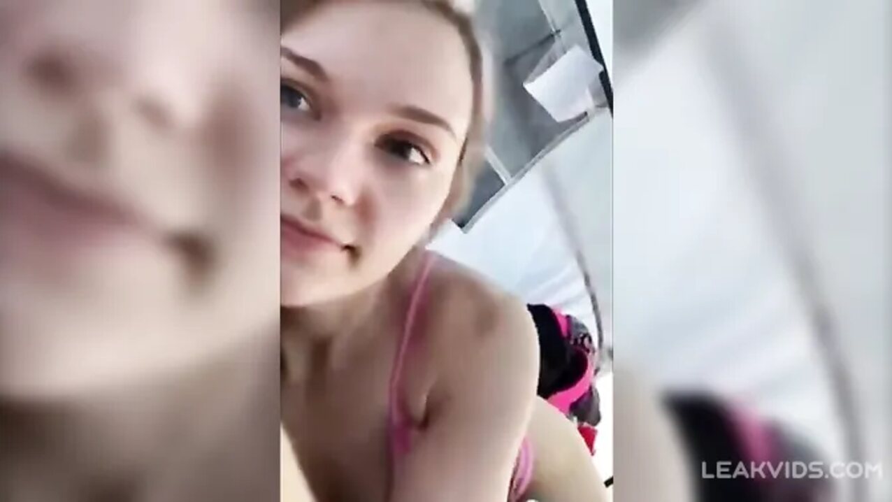 teen blowjob blonde