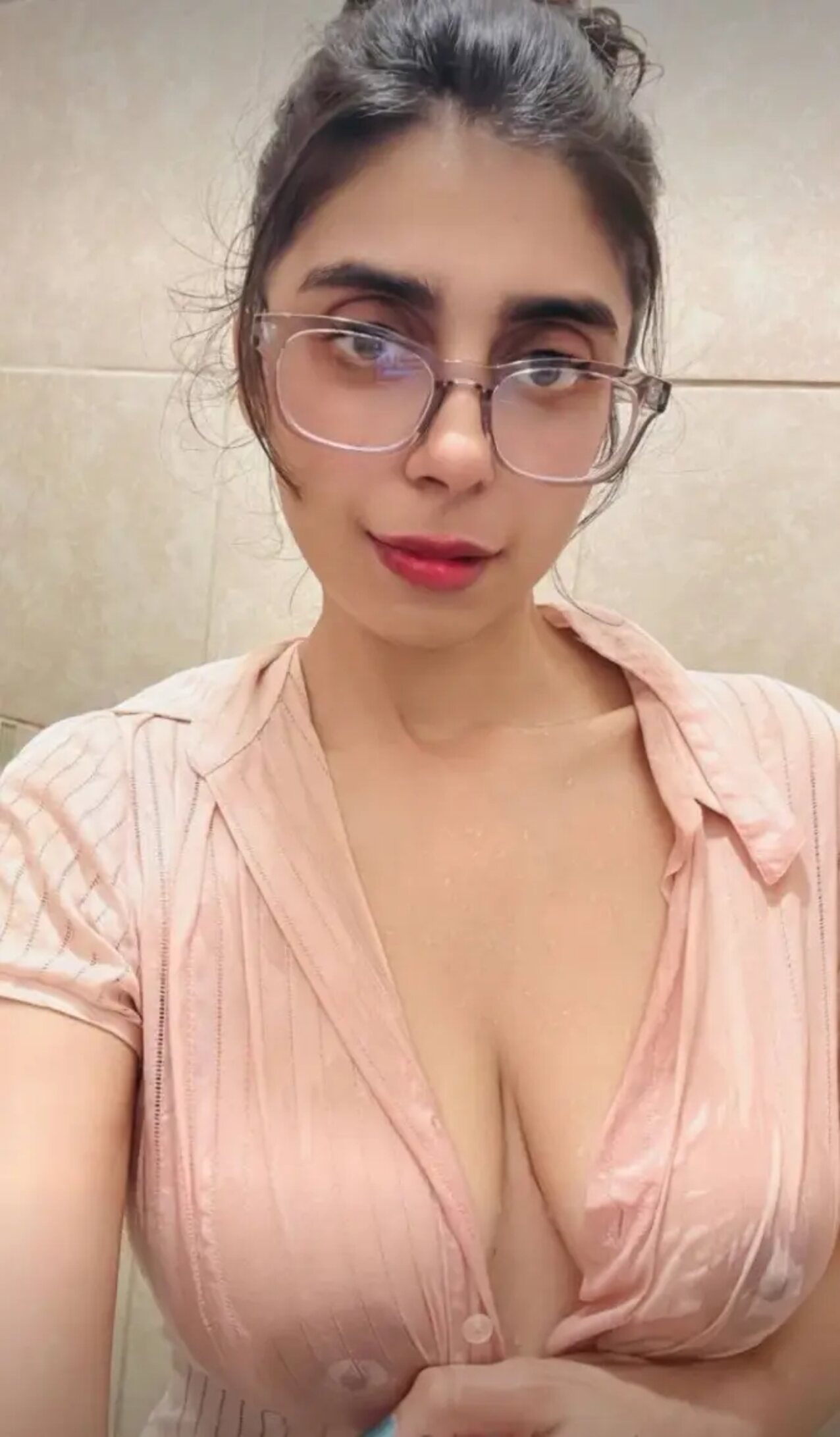 camgirl asian nude