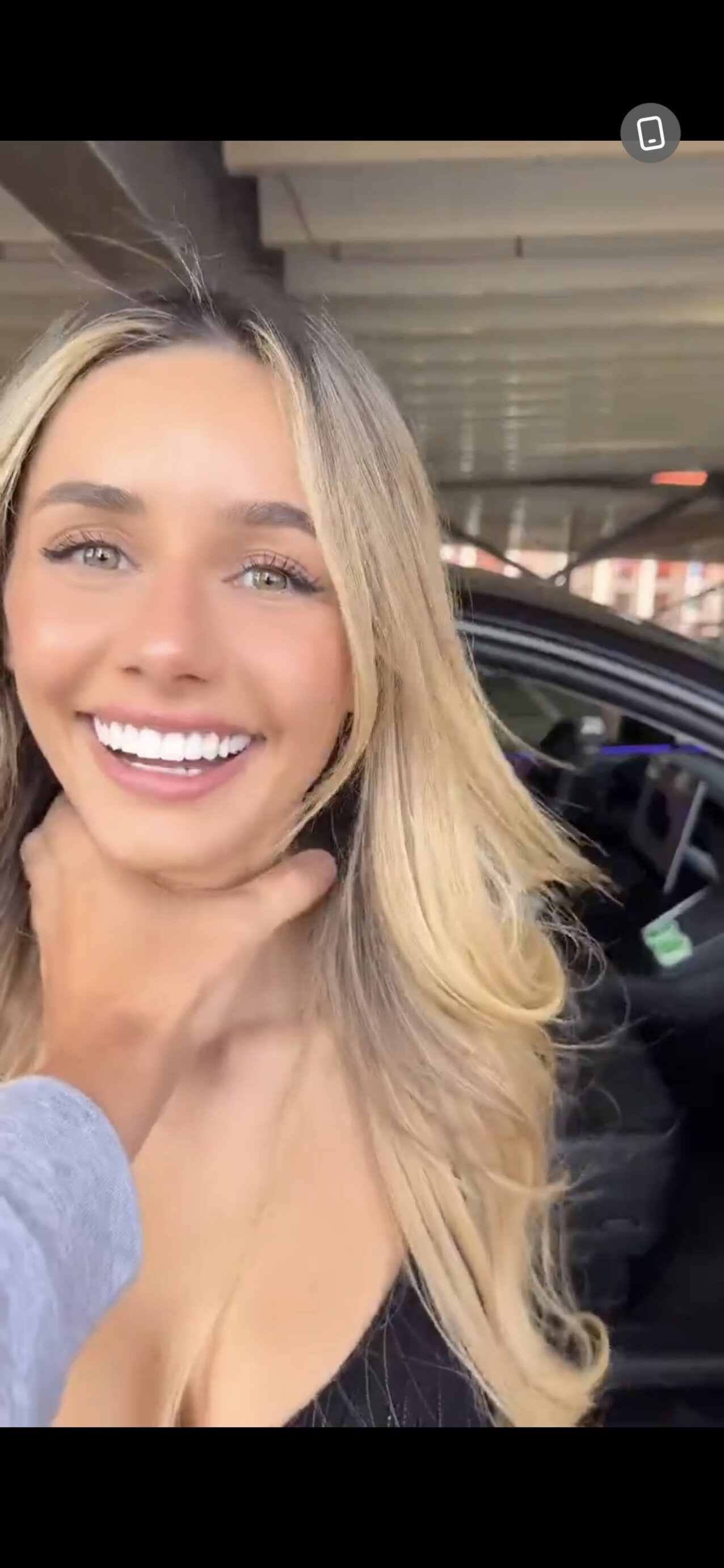 blonde sexy tiktok