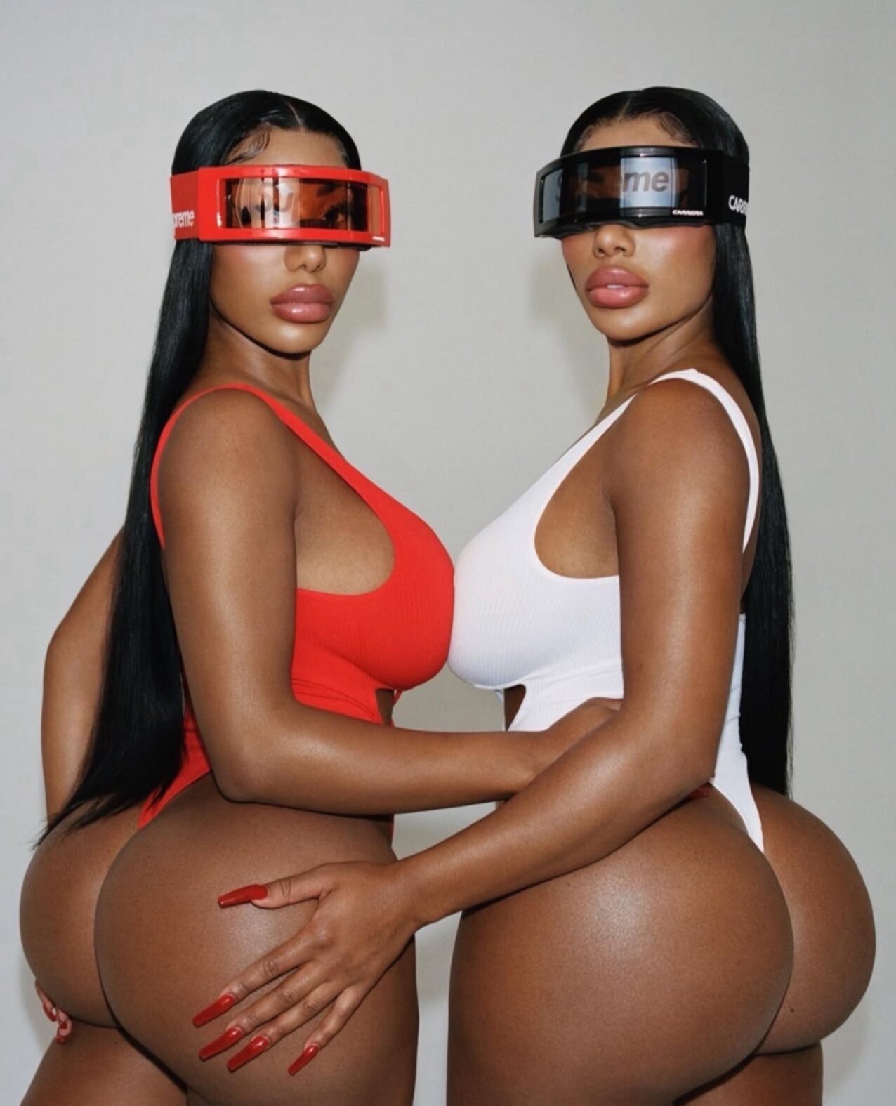 thick ebony twins