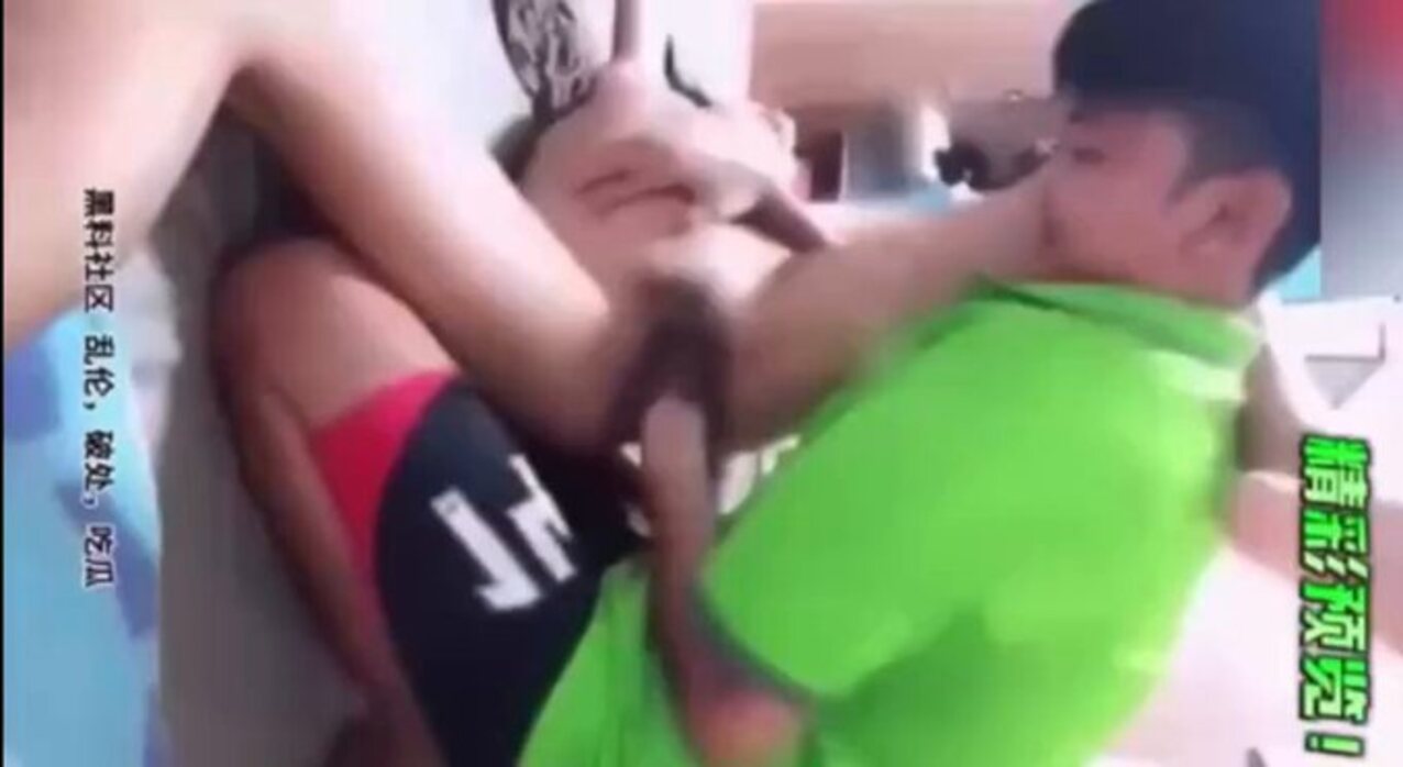asian fisting taller woman
