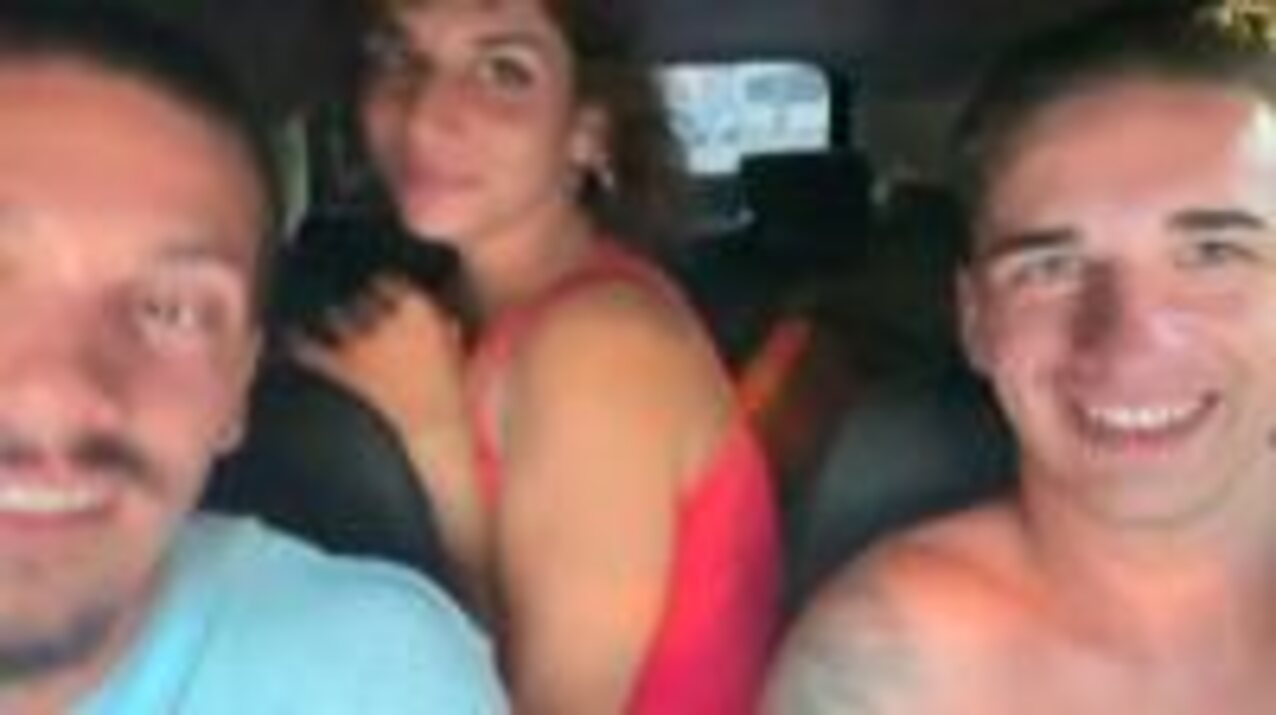 italian threesome car