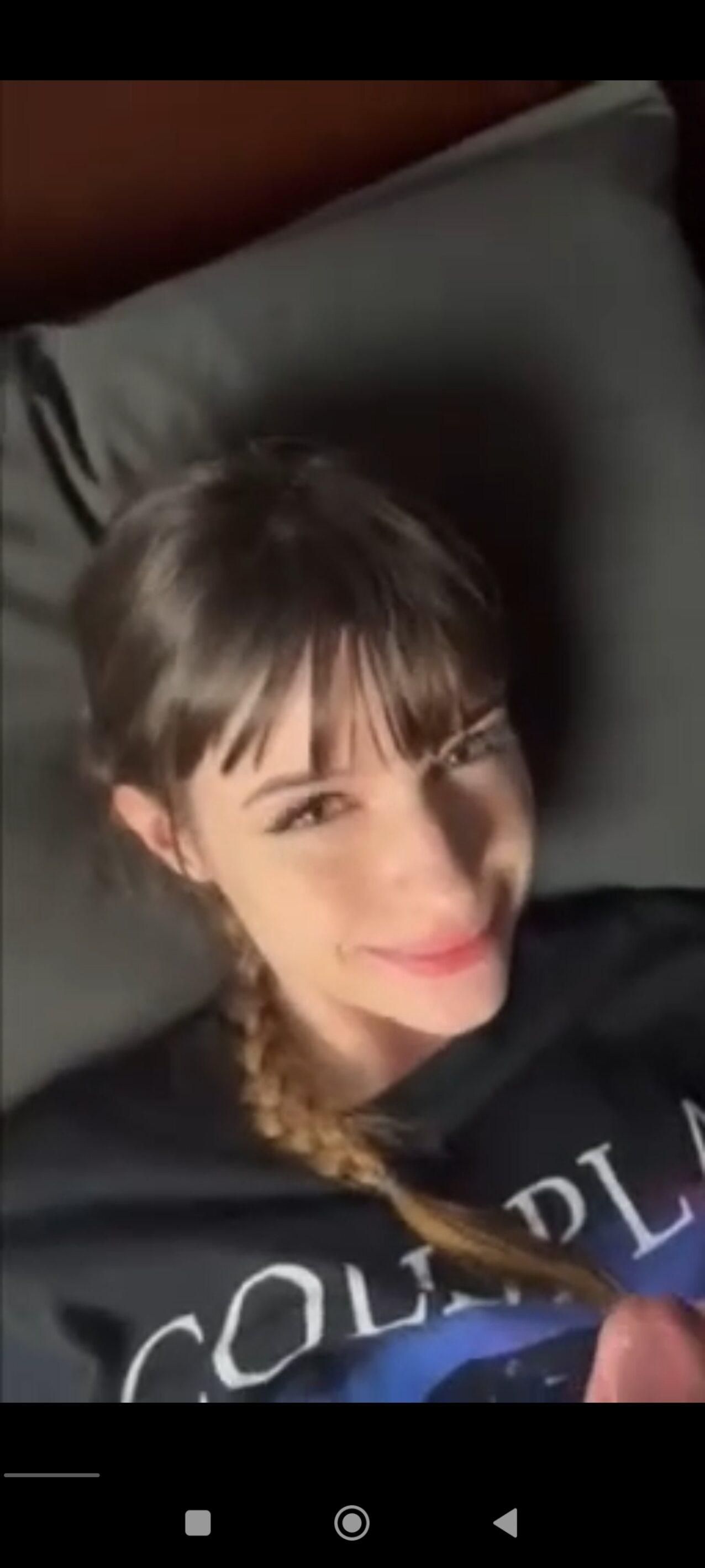 brunette coldplay facial