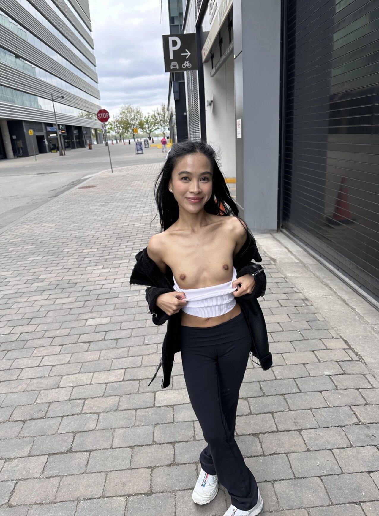 asian flashing submissive