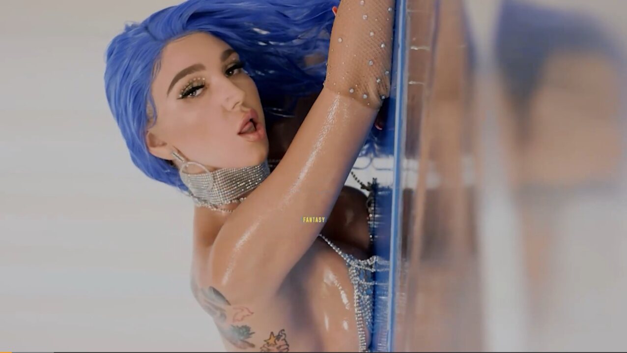blue hair slut cute