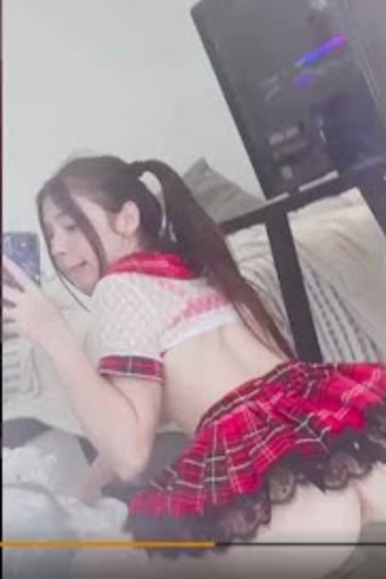 amateur brunette teen