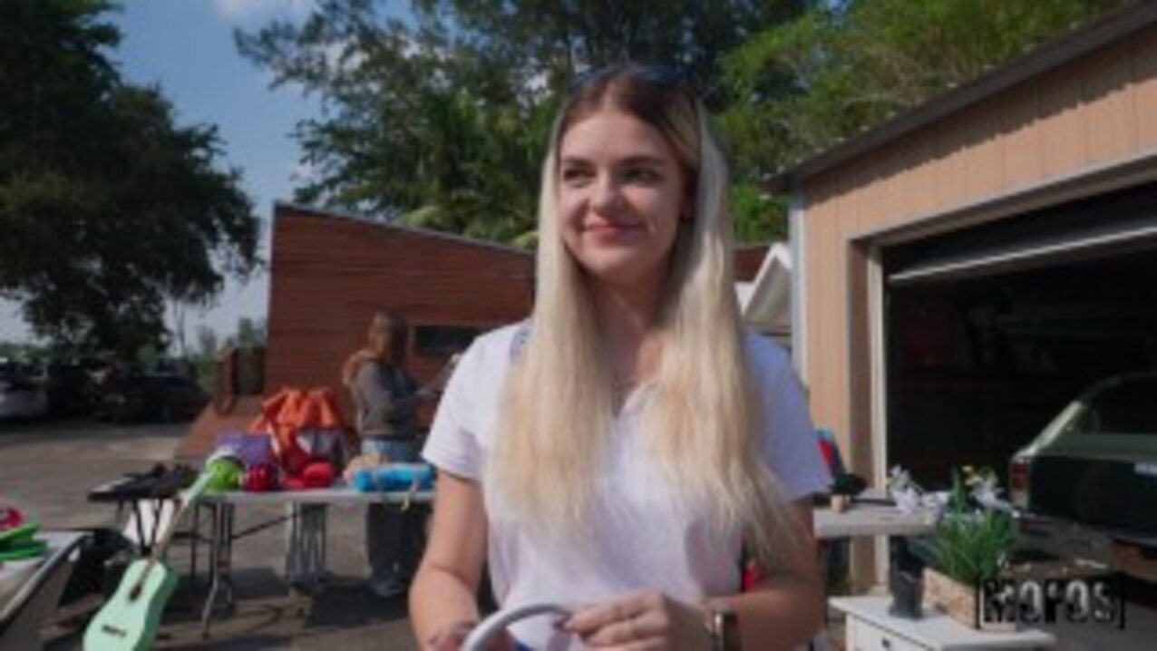 amatuer blonde cute