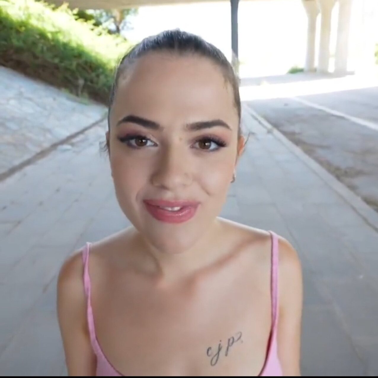 public threesome blowjob