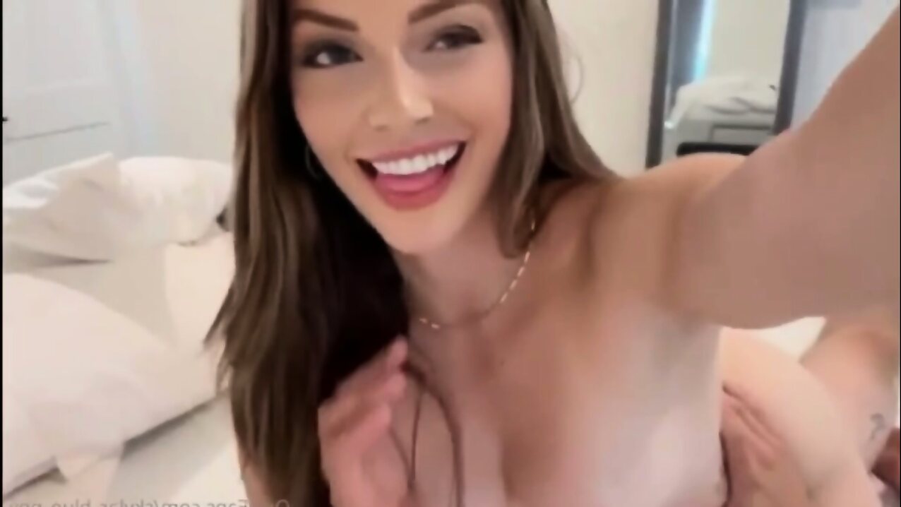 blowjob amateur eye contact