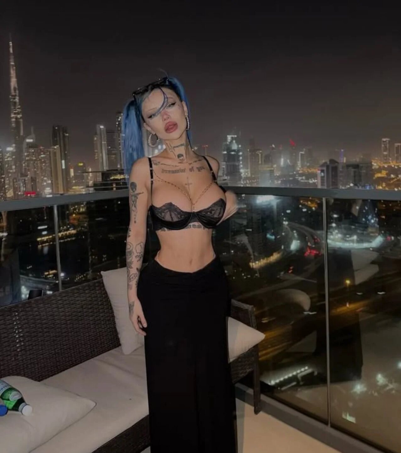 bimbo doll boobs