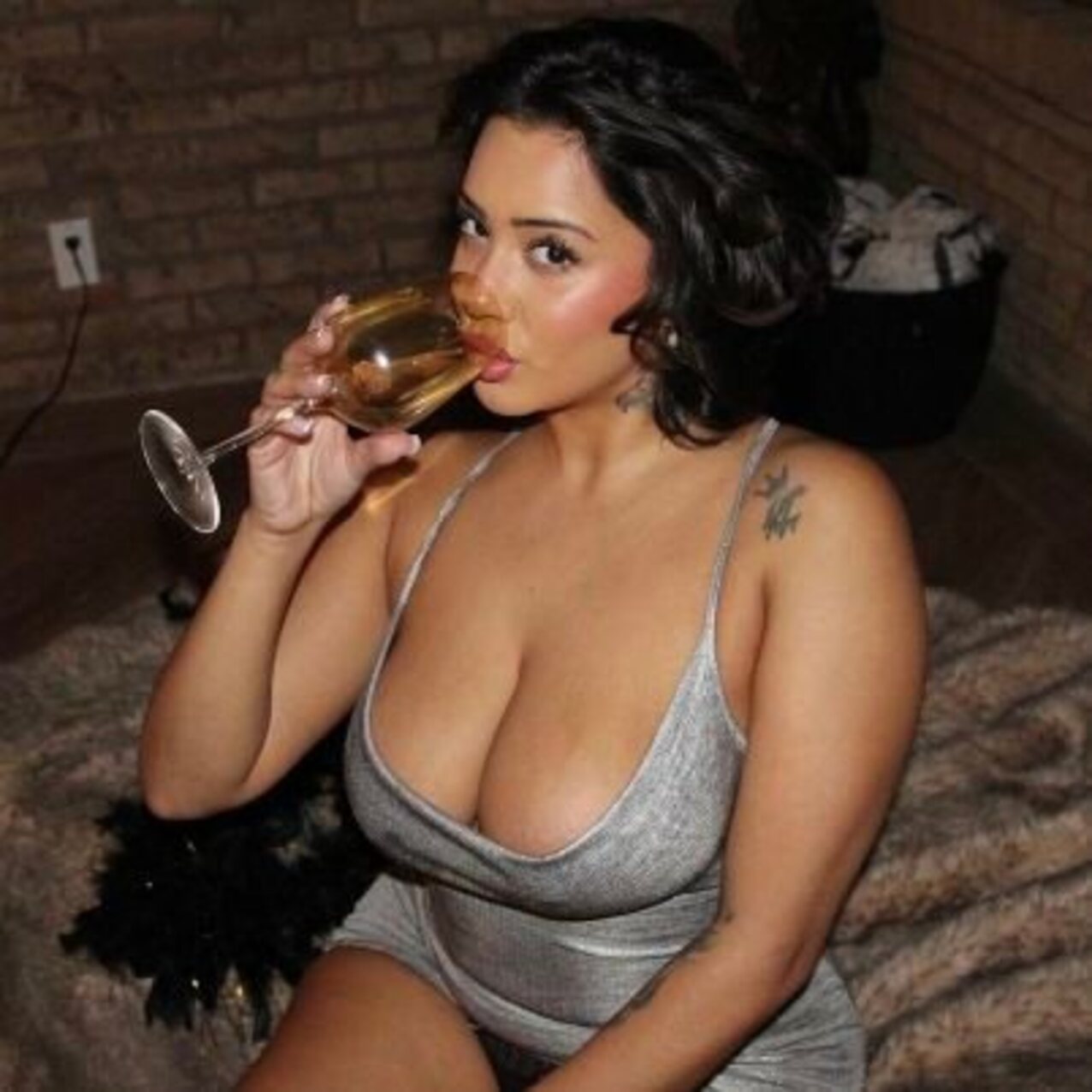 big tits busty big boobs