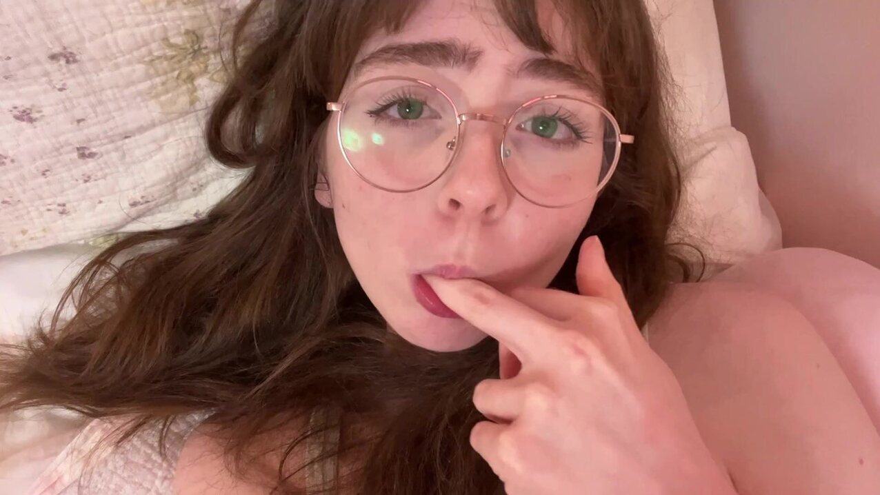 onlyfans redhead glasses