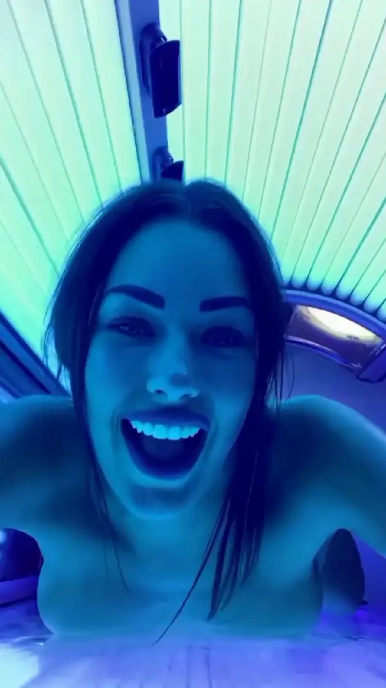 brunette solarium hairy
