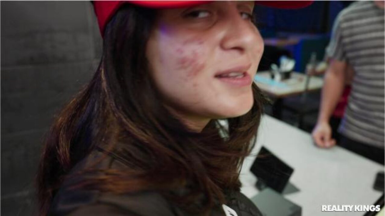 extra blowjob latina