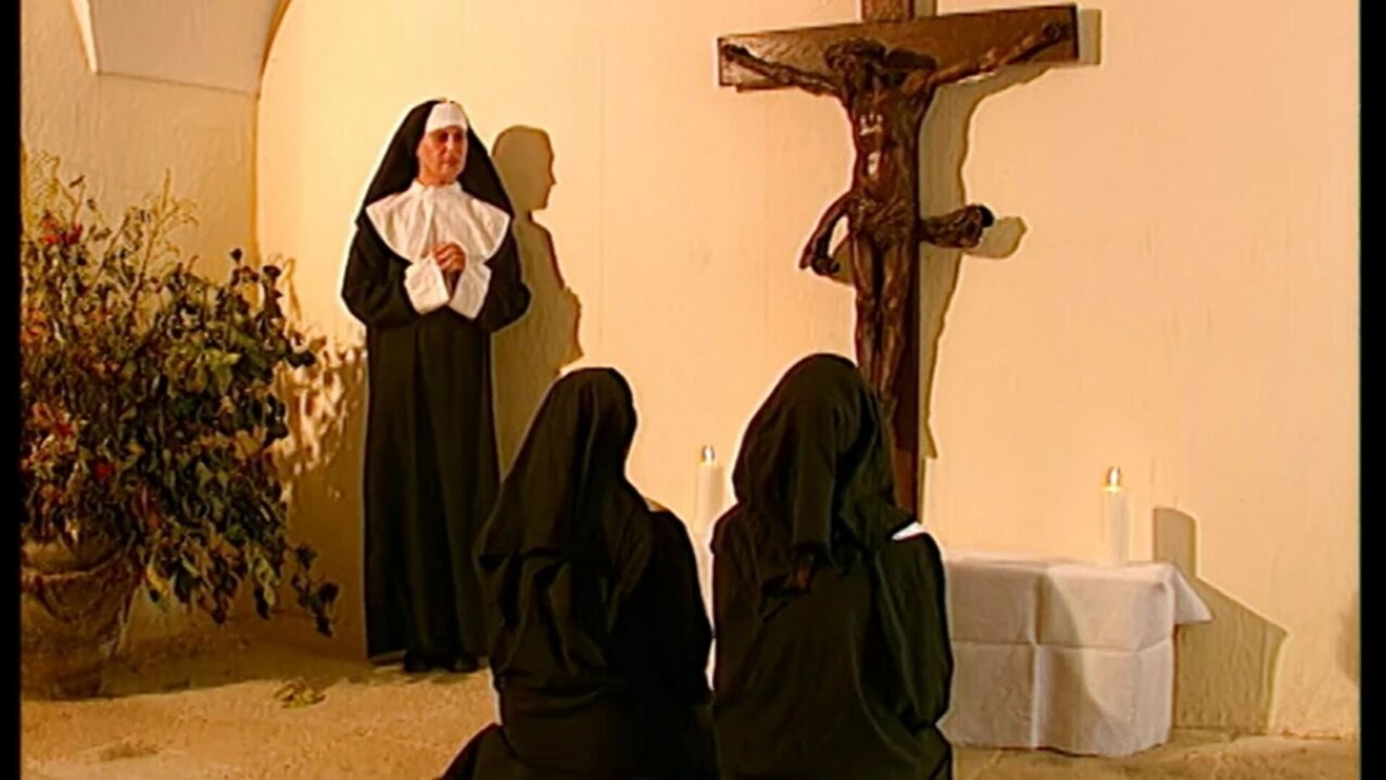 nun fetish syonera