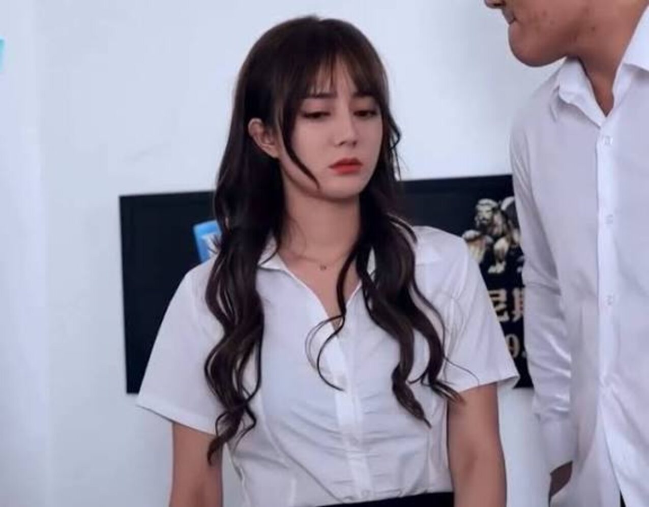 chinese cheating brunette