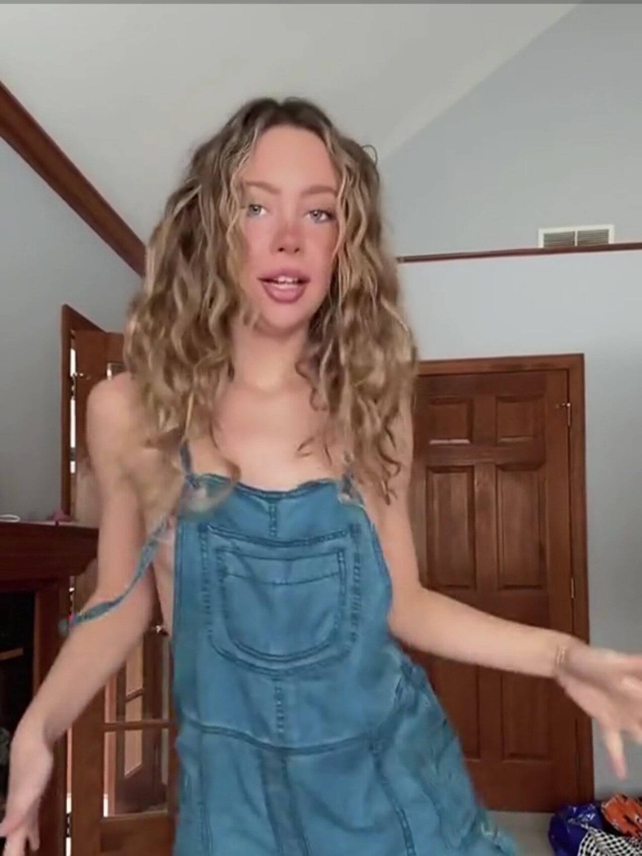 amauter blue eye tits