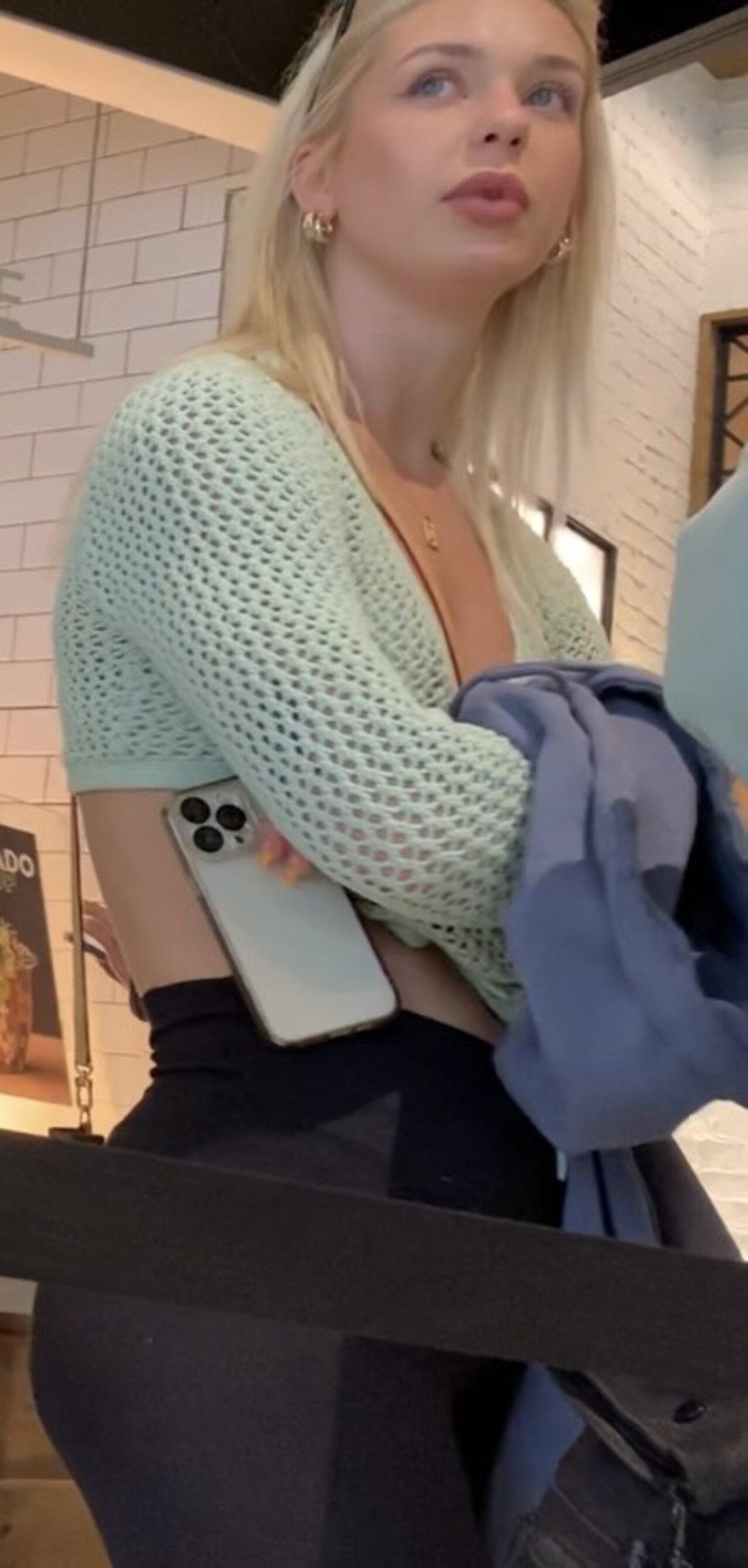 pawg blonde ass