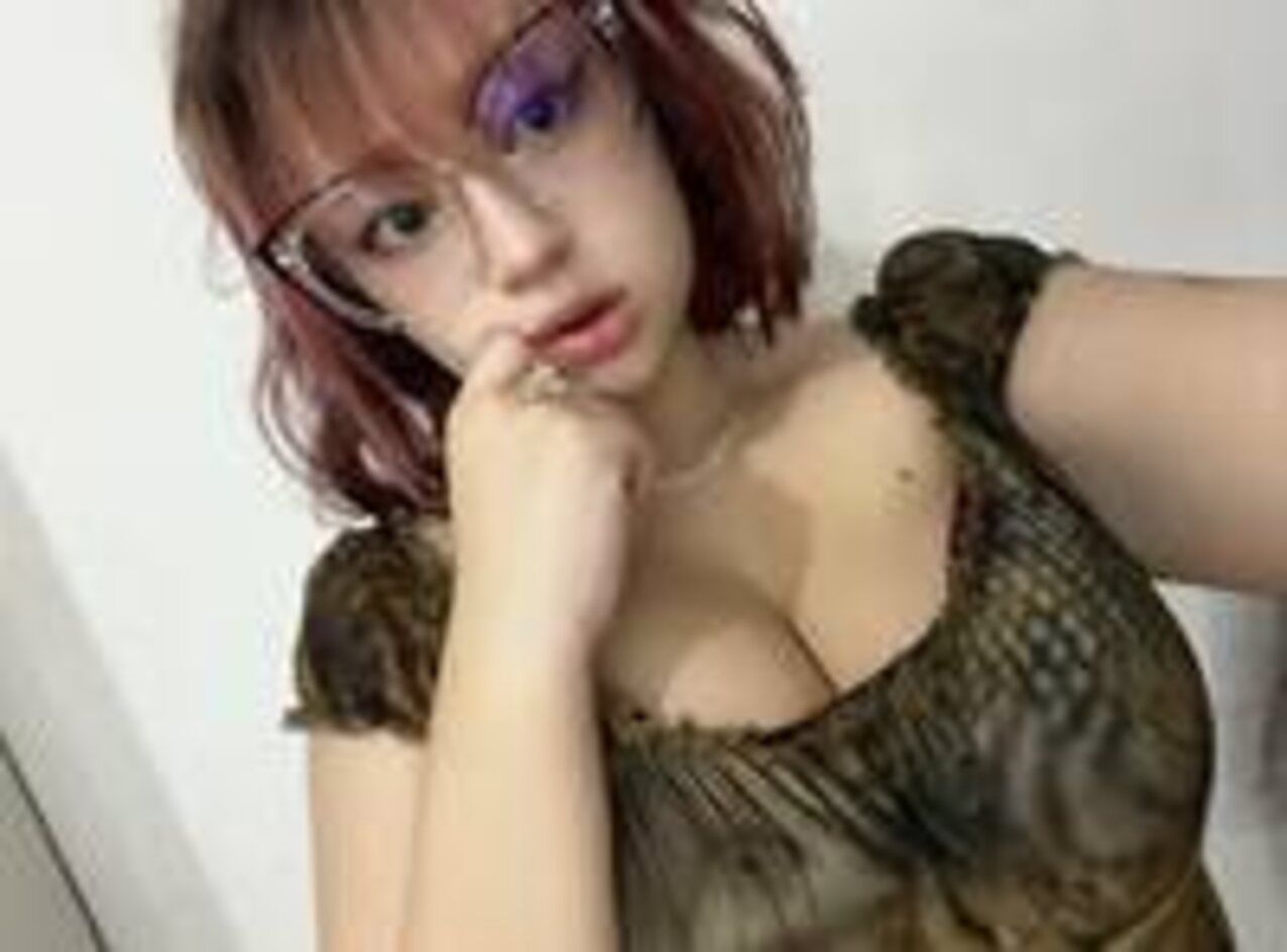 big tits glasses amateur