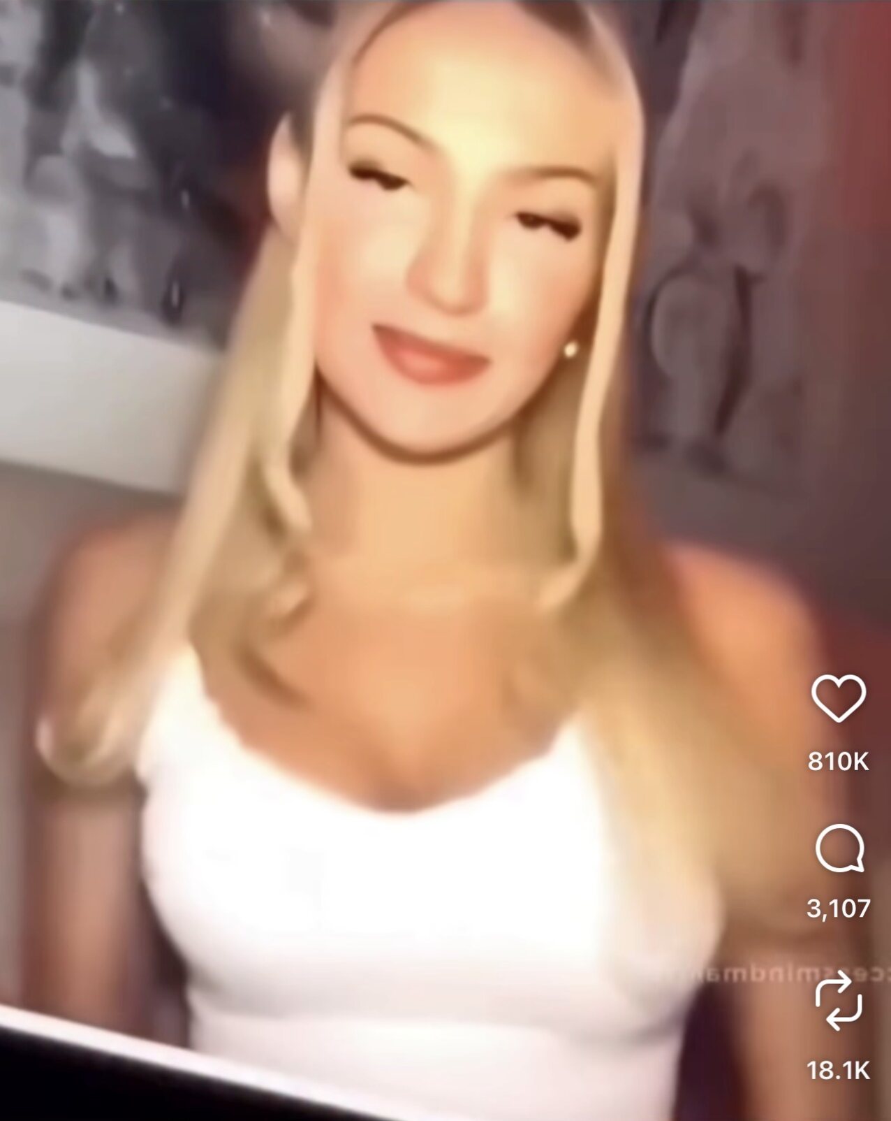 camgirl blonde big tits