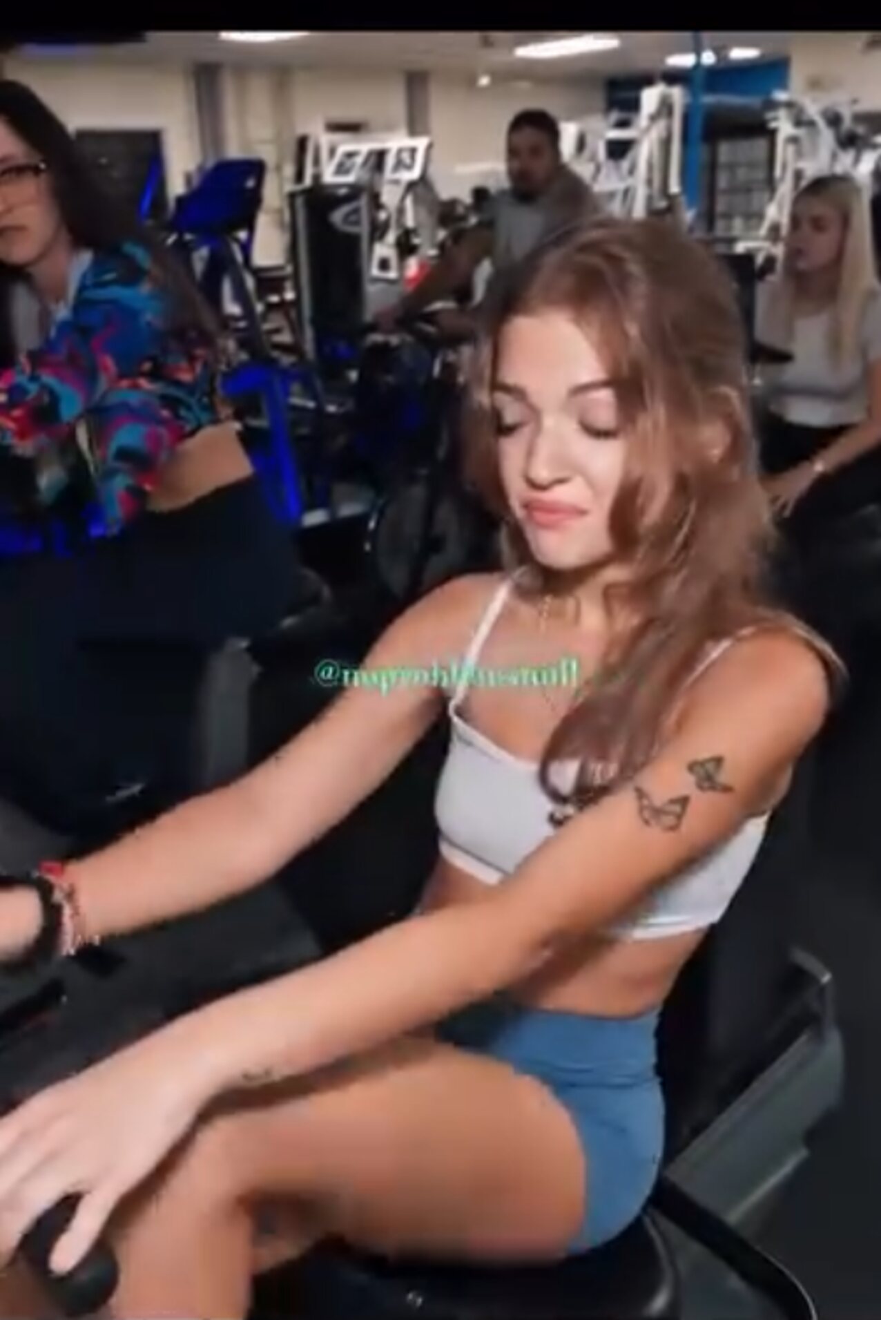 gym teen hot