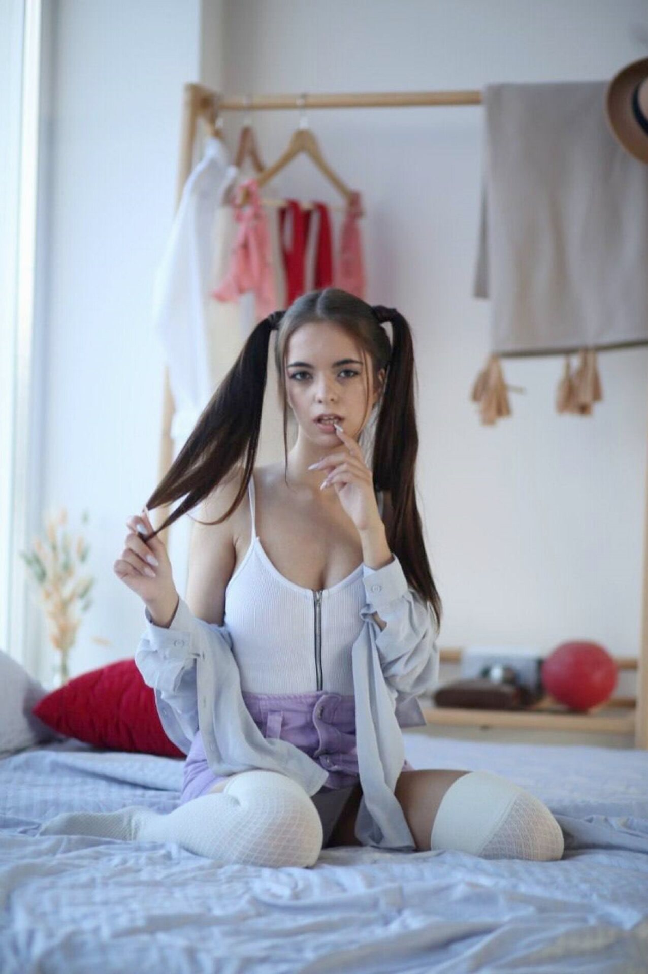 pretty brunette petite