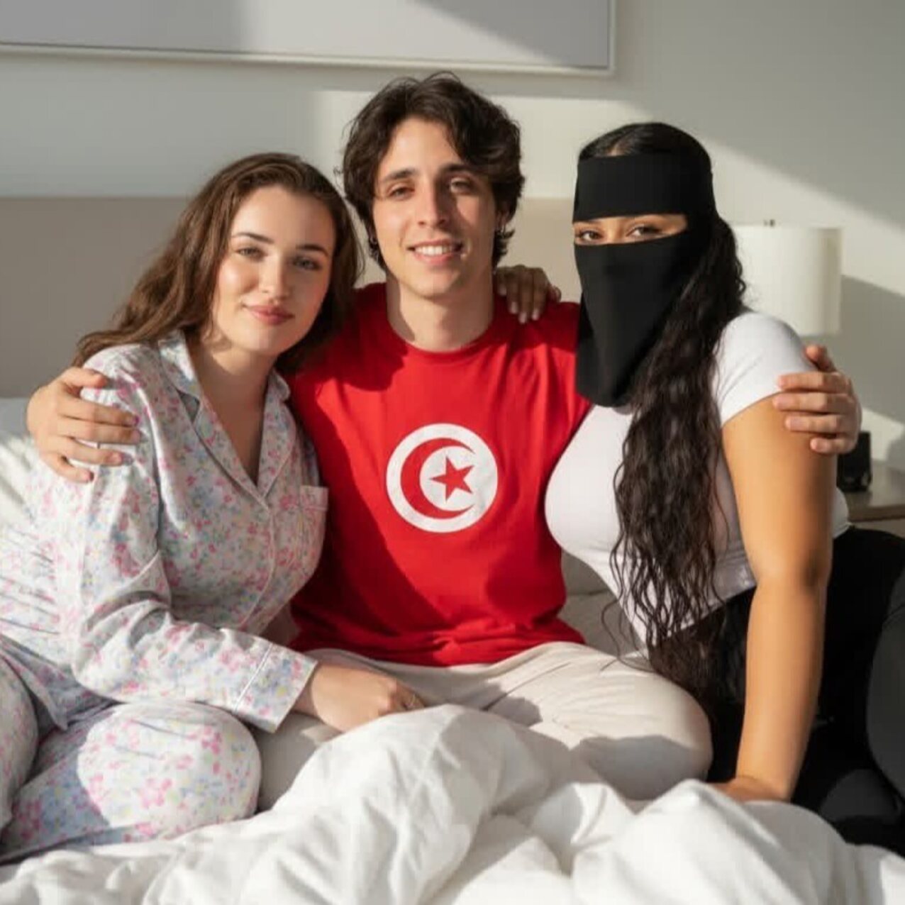onlyfans camgirls threesome