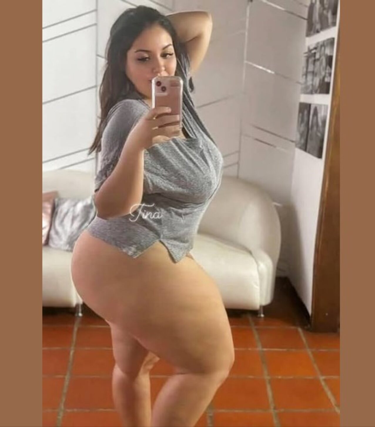 brunette curvy thicc