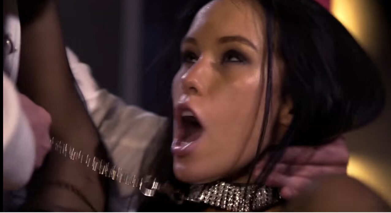 dorcel brunette chain