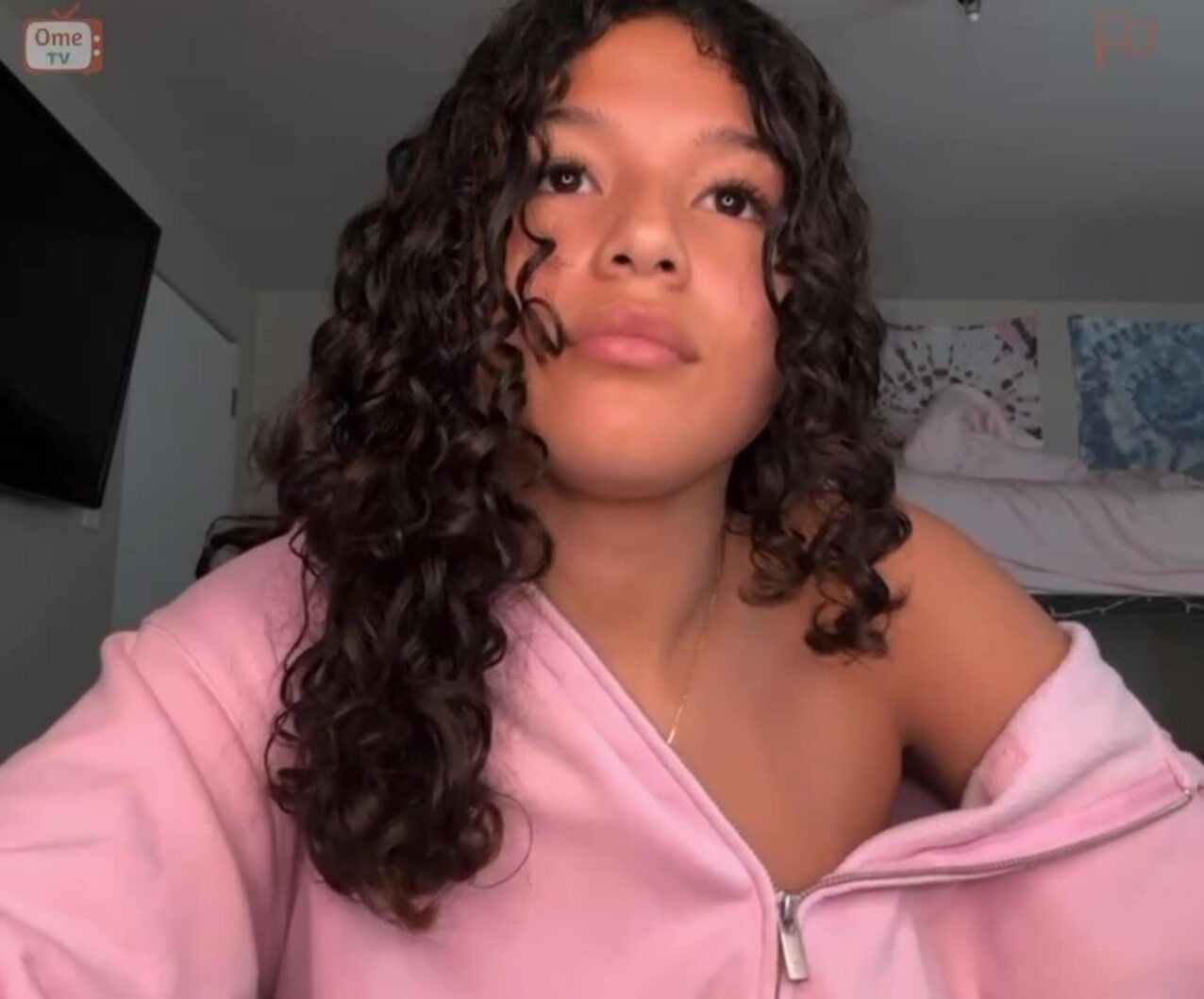 teen latina curly hair