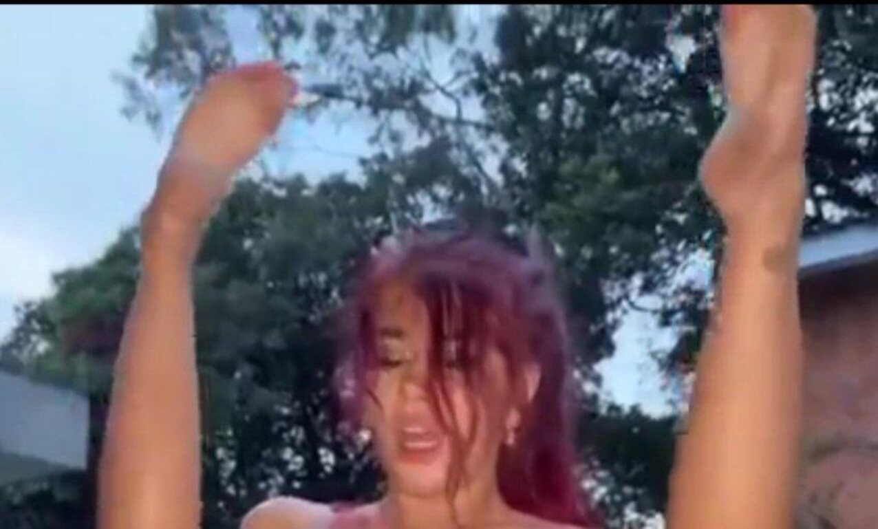 legs red hair white