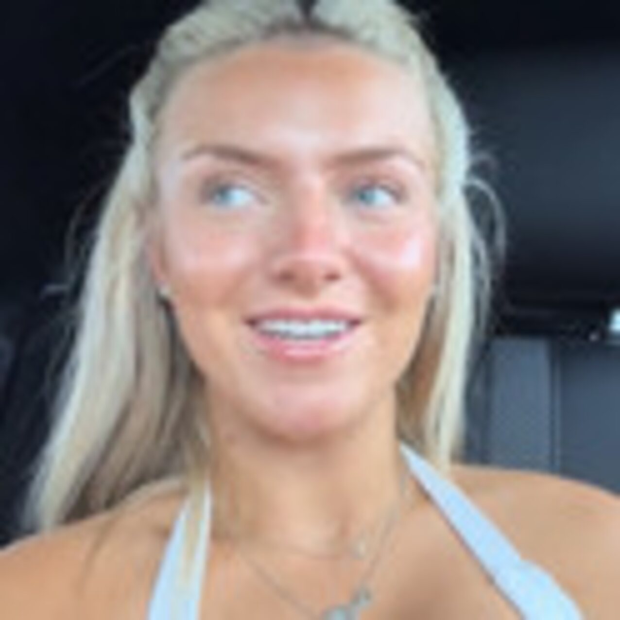 big tits beautiful blonde