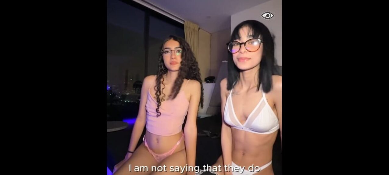 casting latinas glasses