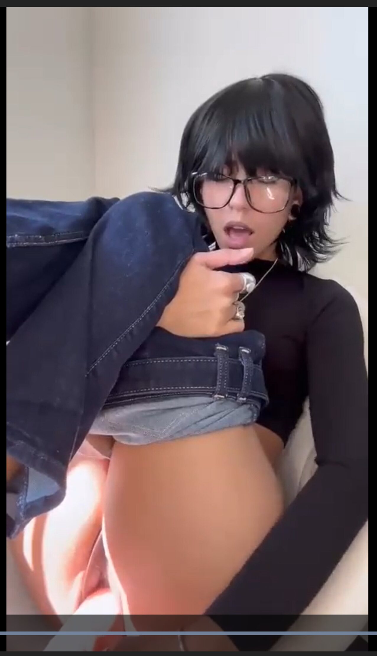 amateur dildo masturbation