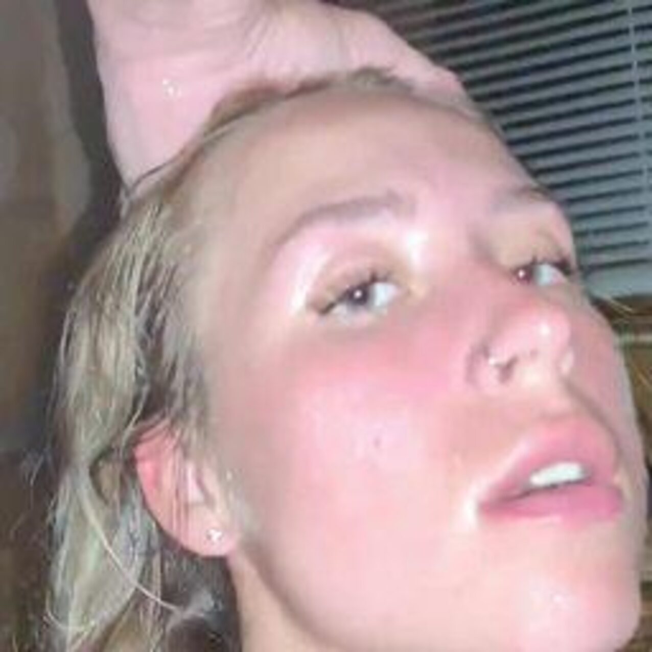 amateur facial swallow